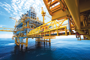 Oil price hits 3-year high of US$70 per barrel